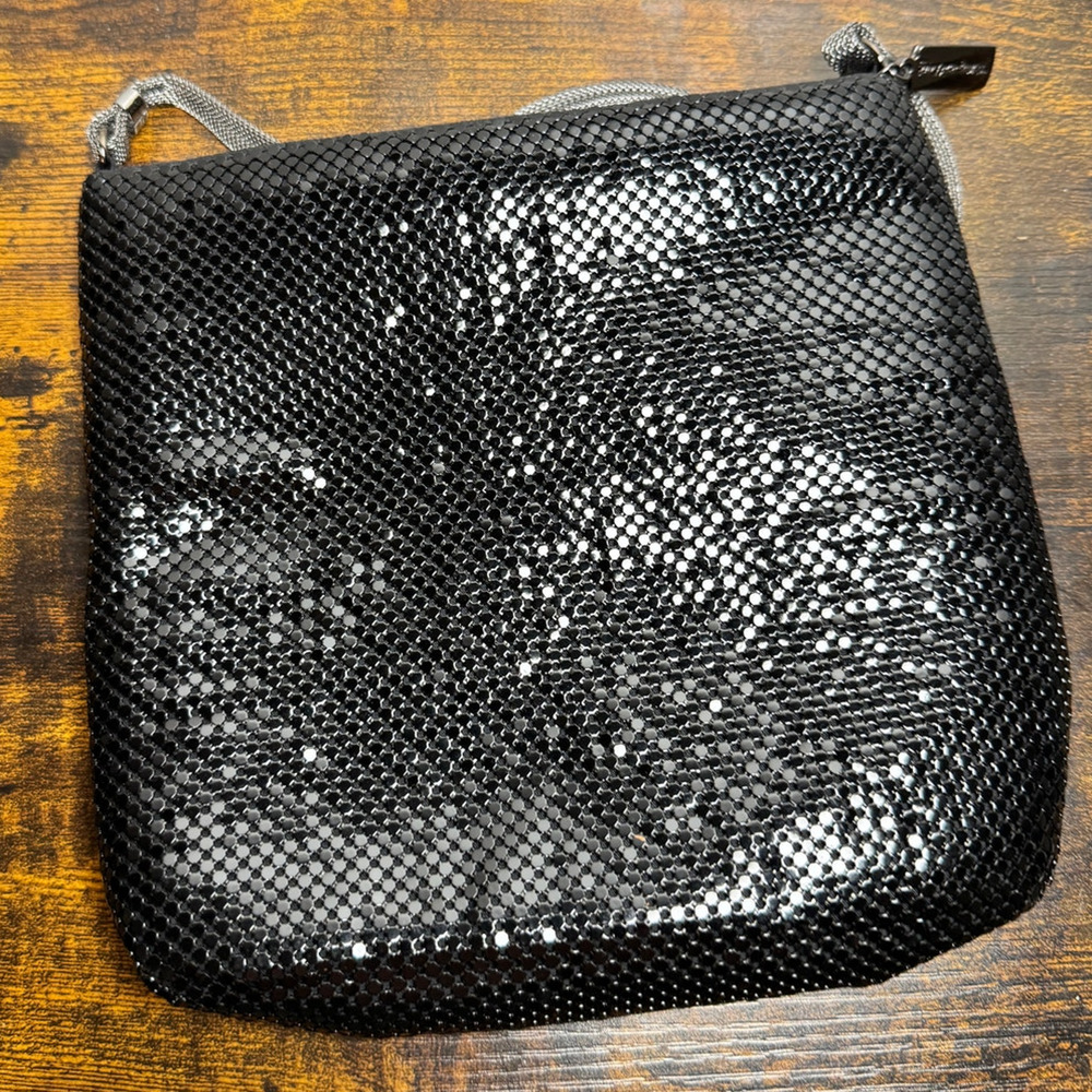 Copied - Vintage Black Metal Mesh Whiting & Davis Shoulder Bag - Picture 2 of 6